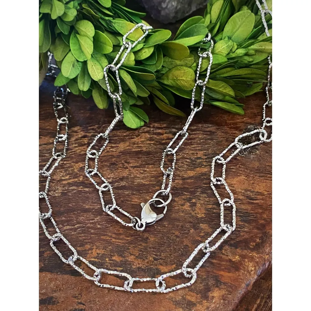 STATEMENT PAPERCLIP NECKLACE