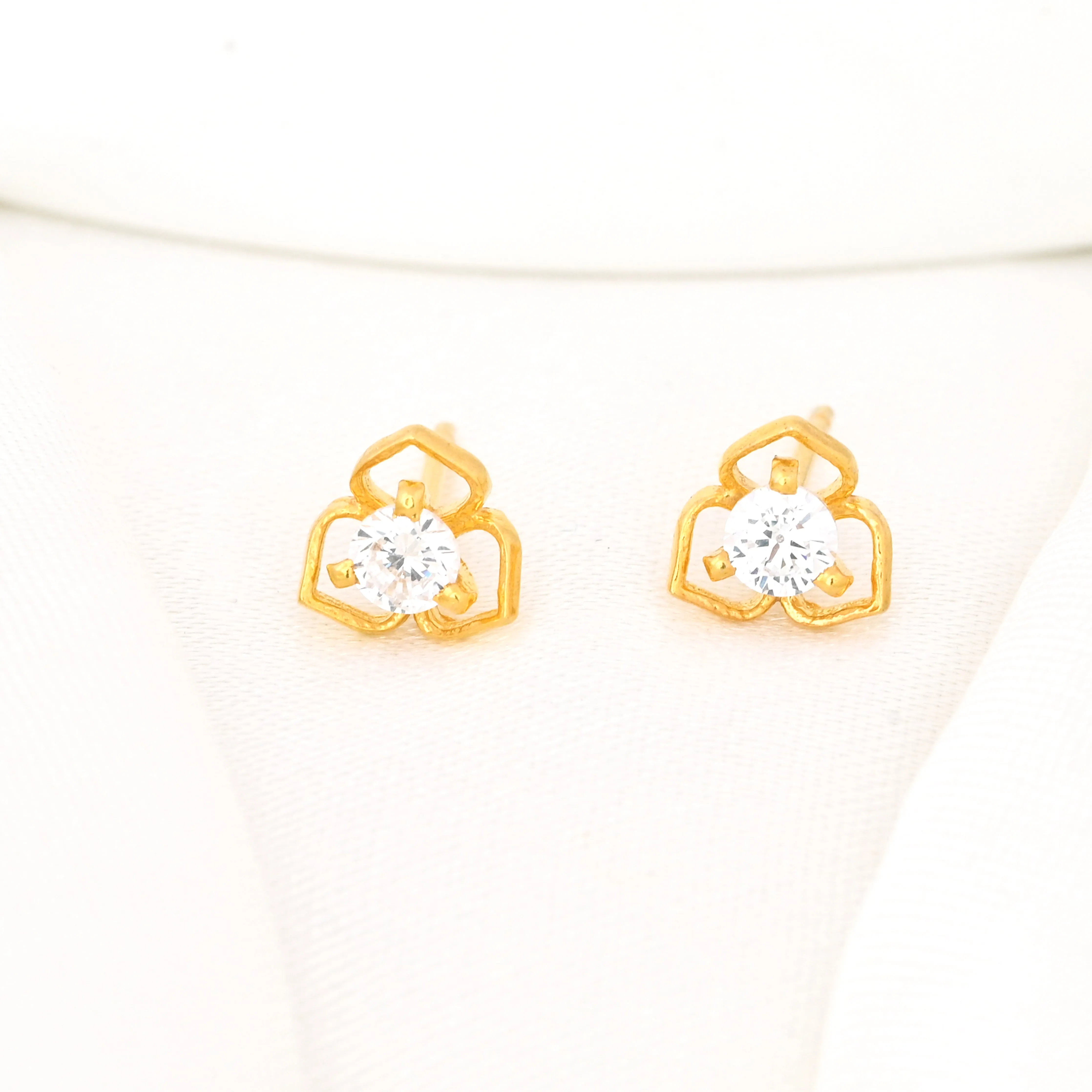 Sterling Silver Flower Stud Earring Dainty Minimalist Earring
