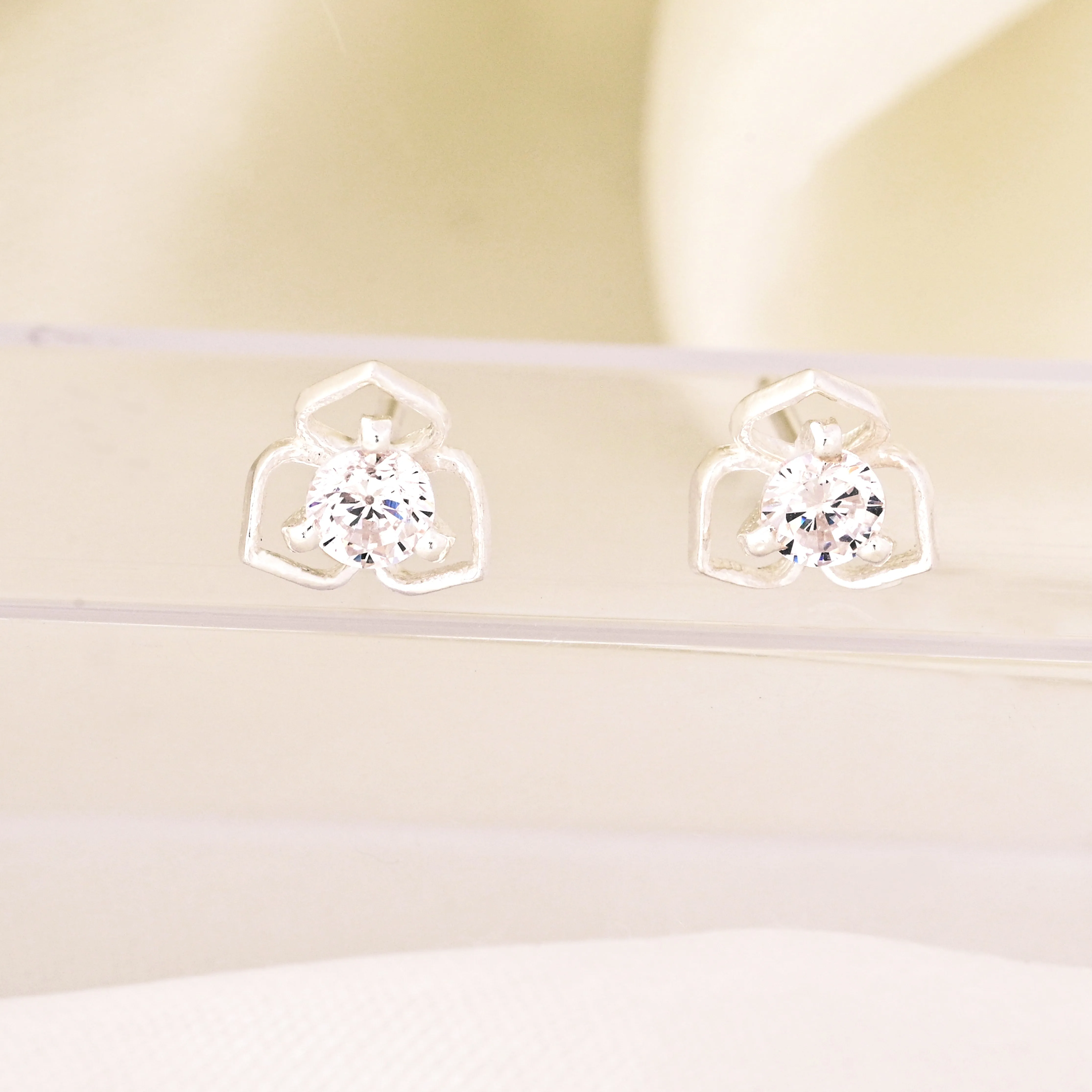 Sterling Silver Flower Stud Earring Dainty Minimalist Earring